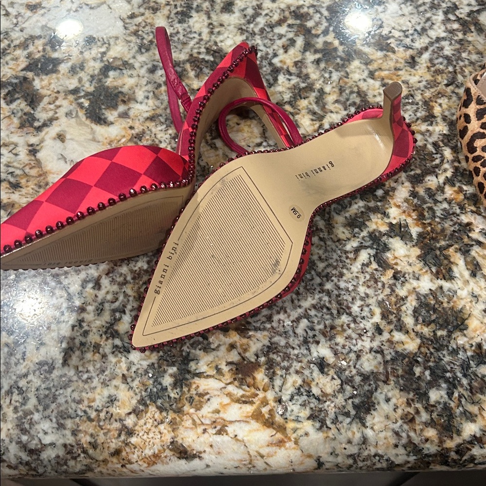 Gianni Bini Pink Checkered Slingback Heels Size 9.5 Pointed Toe Studded. - Picture 3 of 4